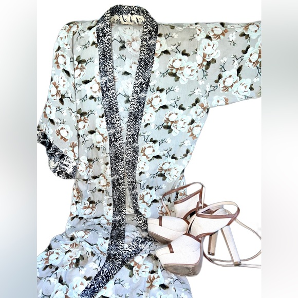 POL - Navy and Mint Green Mixed print Belted Kimono Duster - Picture 4 of 14